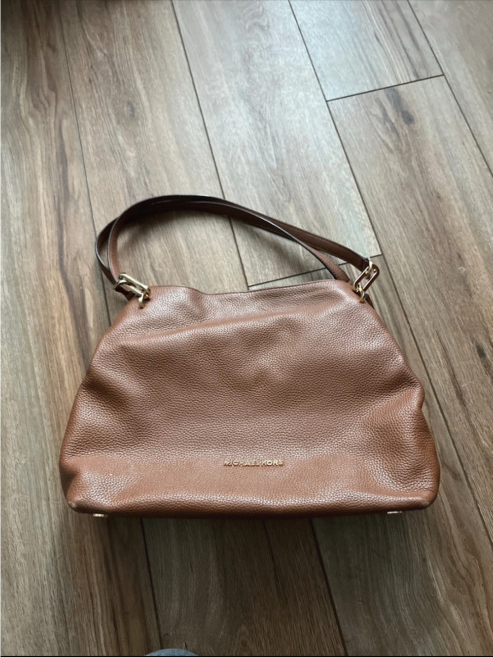 Micheal Kors Raven Pebbled Leather Large Shoulder Bag